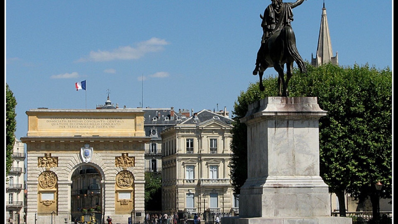Photo of Others in Les Arceaux