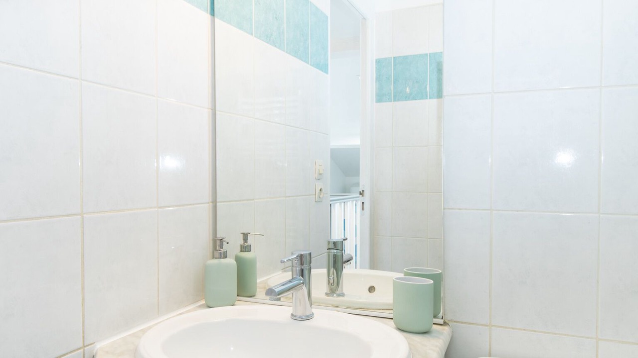 Photo of Bathroom in Les Arceaux