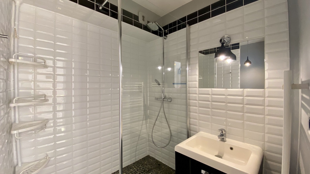 Photo of Bathroom in Yves Farge - Le Fleuve