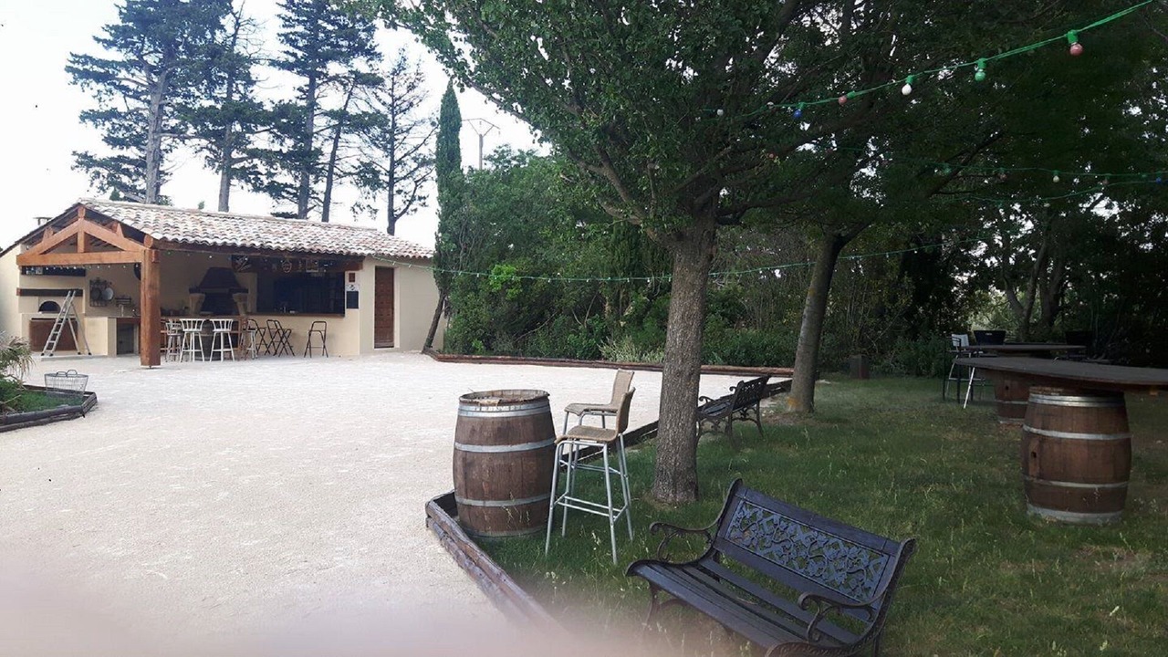 Photo of Outdoor in Serignan-du-Comtat