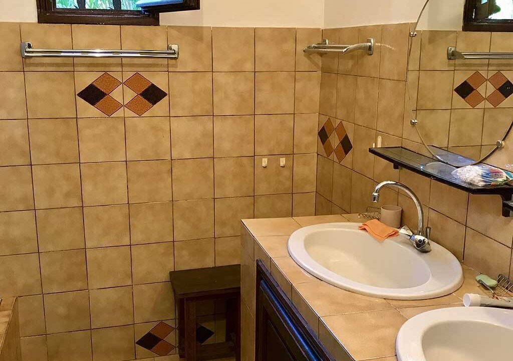 Photo of Bathroom in Residences du Golfe de Lava