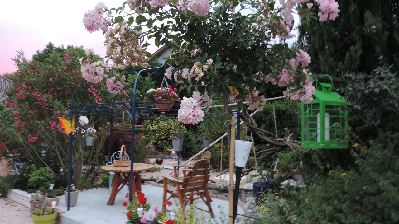 Photo of Patio Balcony in Saint-Chef