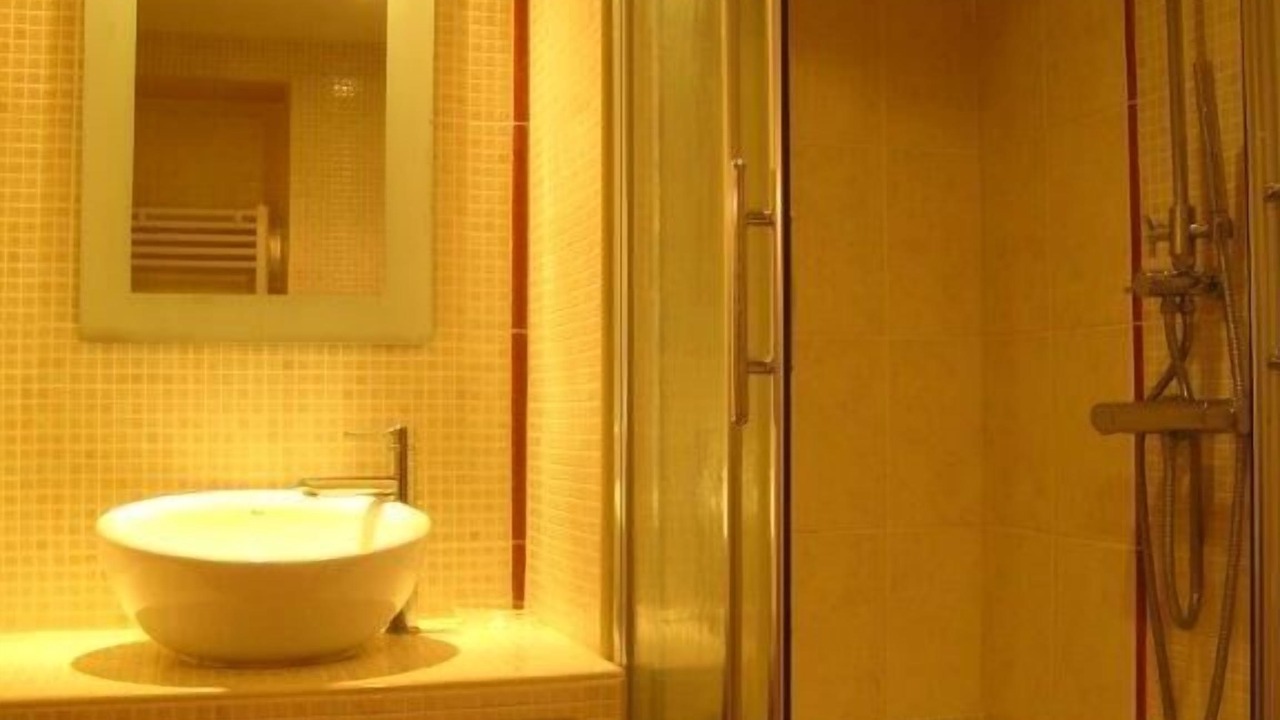 Photo of Bathroom in Cauterets