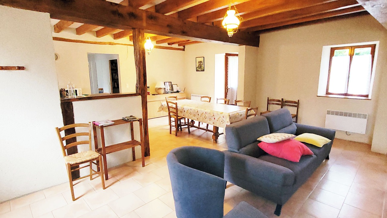Photo of Livingroom in Cere-la-Ronde
