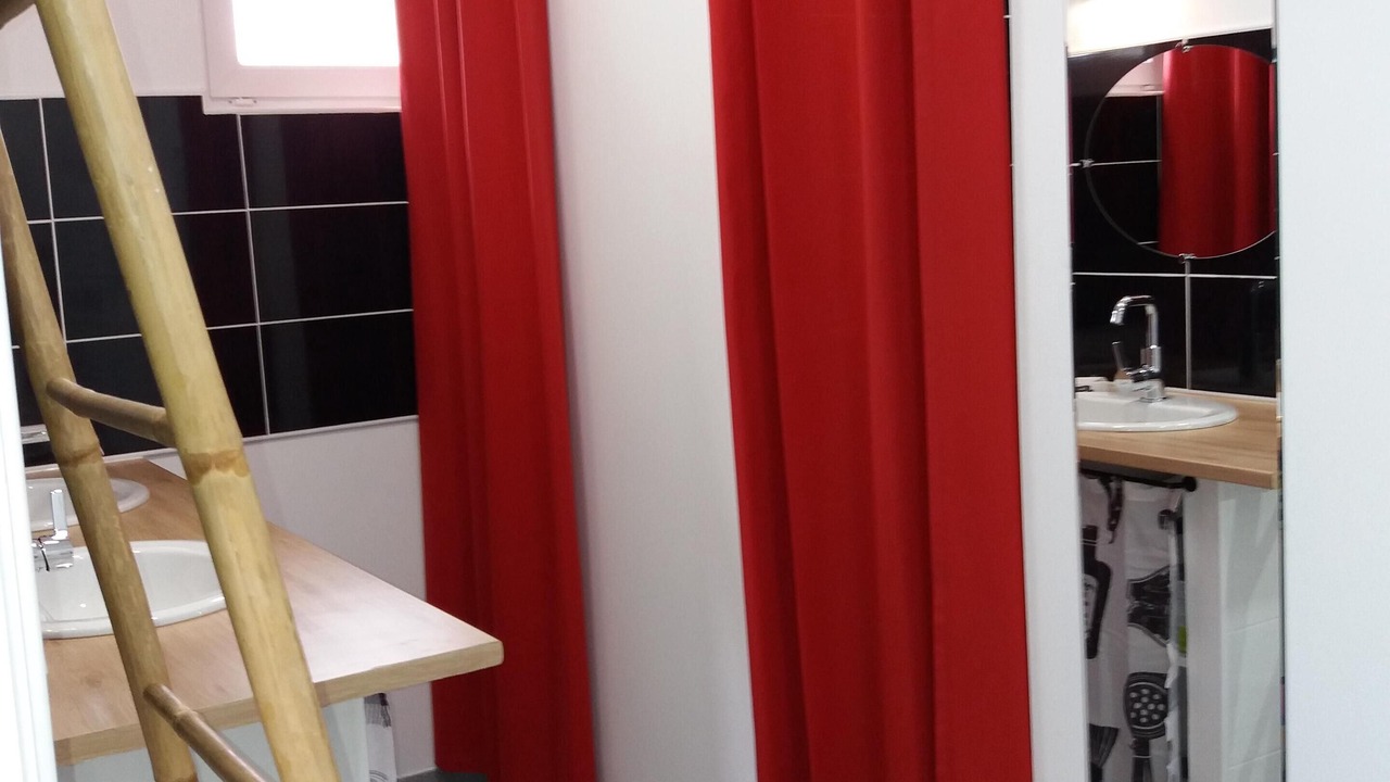 Photo of Bathroom in Incheville