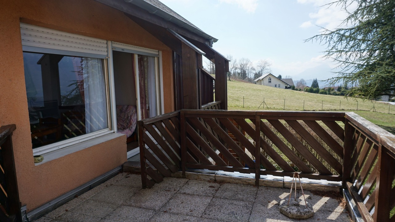 Photo of Patio Balcony in Pugny-Chatenod