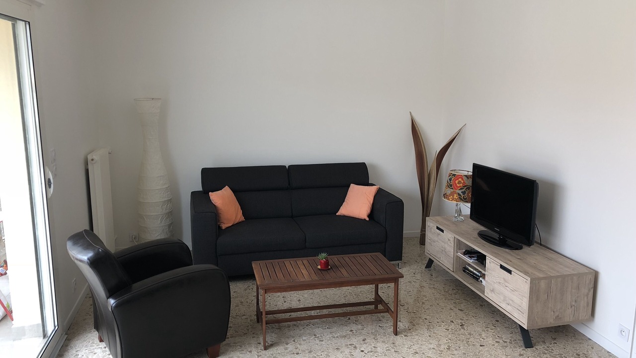 Photo of Livingroom in Lepante Quarter