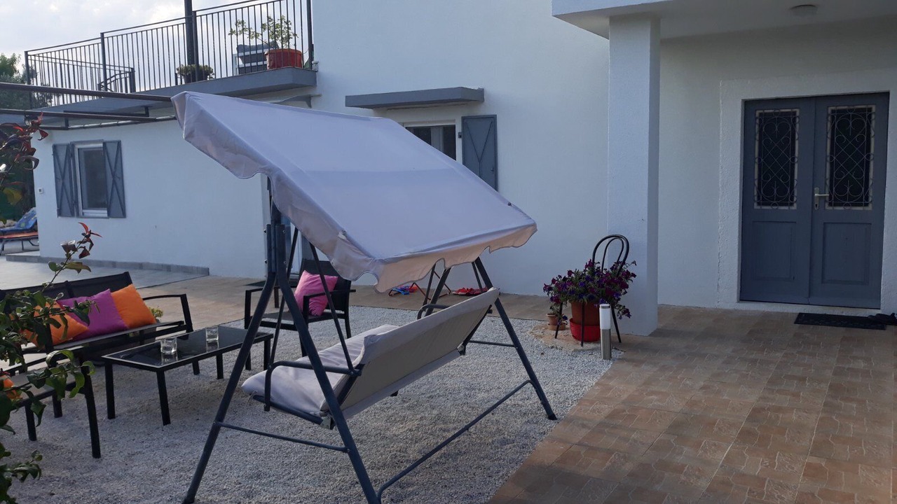 Photo of Patio Balcony in Gajana