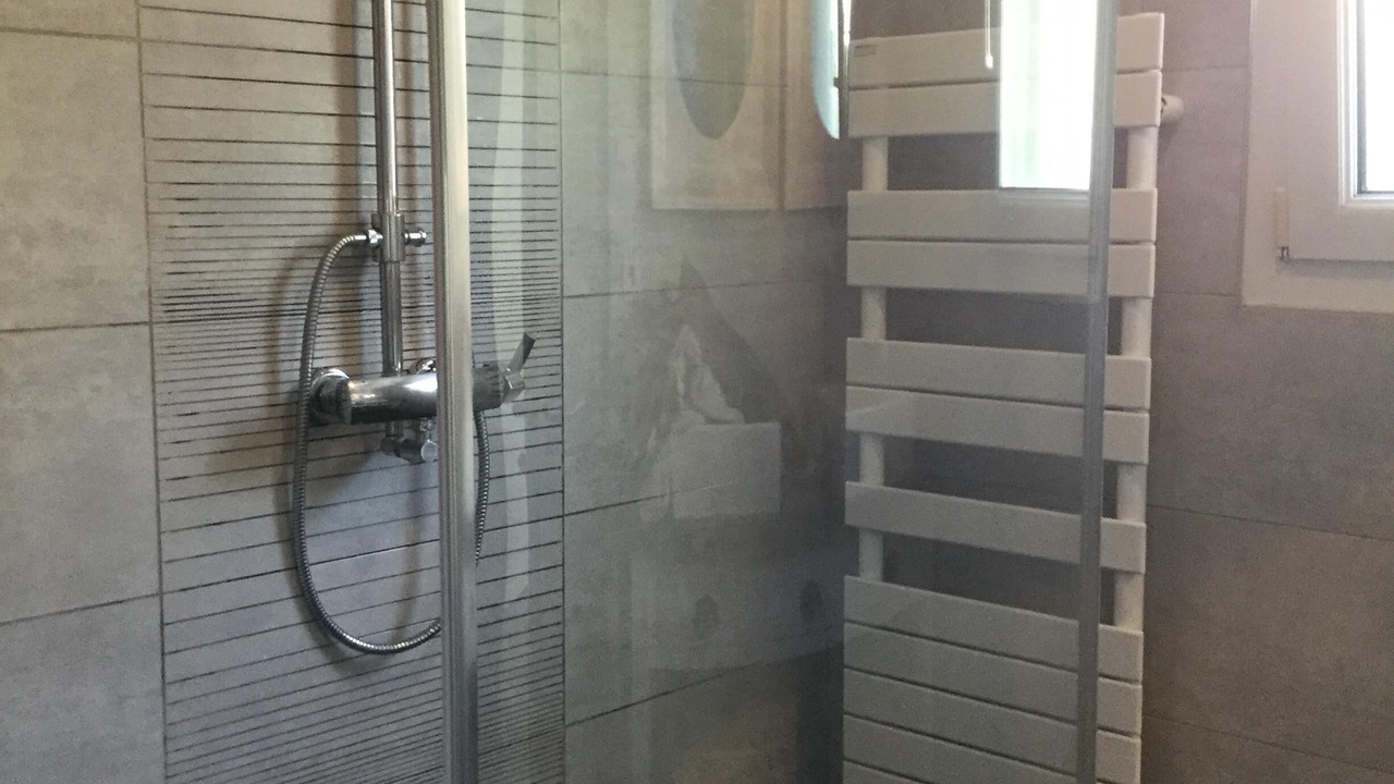 Photo of Bathroom in Puymoyen