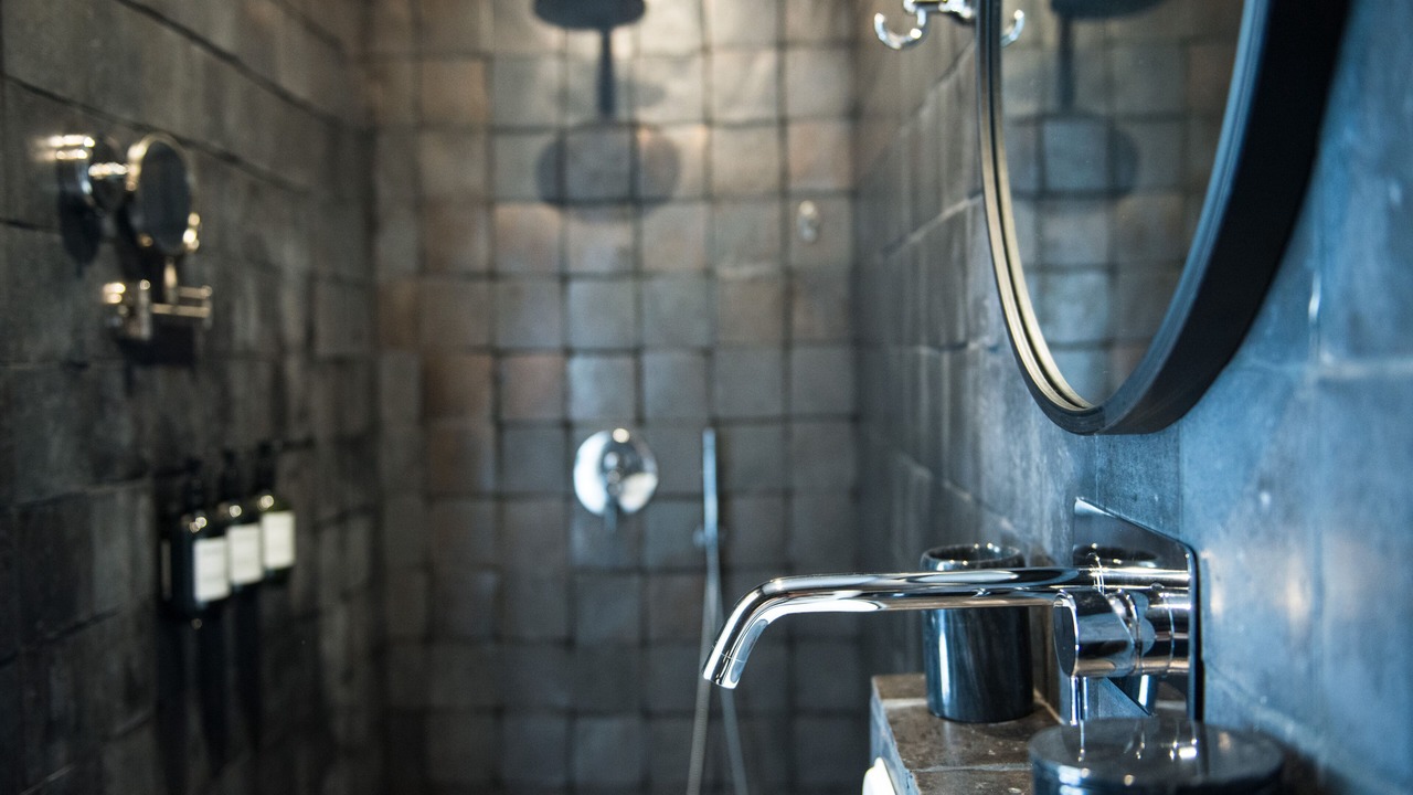 Photo of Bathroom in Woignarue