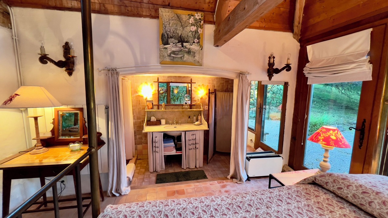 Photo of Bedroom in Sarrazac