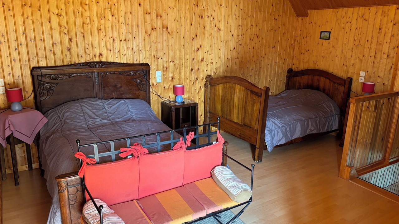 Photo of Bedroom in Saint-Julien-Puy-Laveze