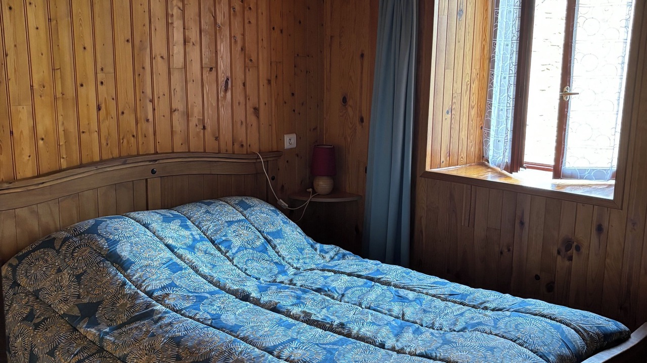 Photo of Bedroom in Saint-Julien-Puy-Laveze