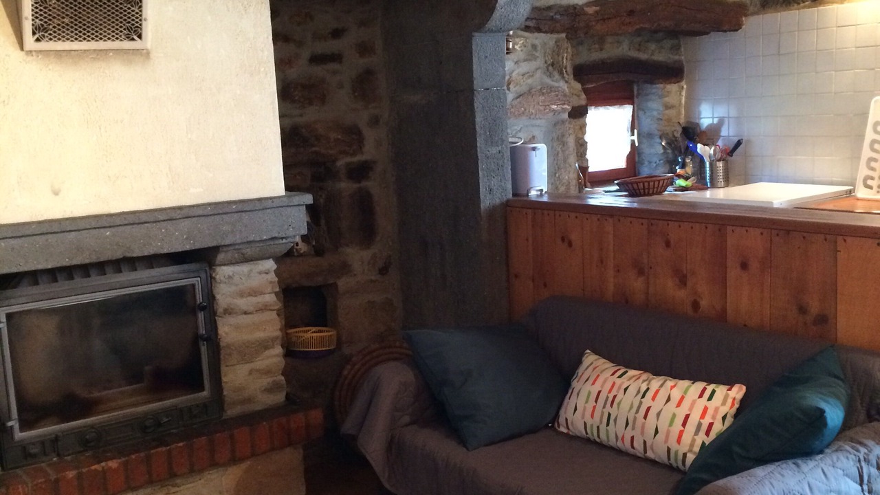 Photo of Livingroom in Saint-Julien-Puy-Laveze