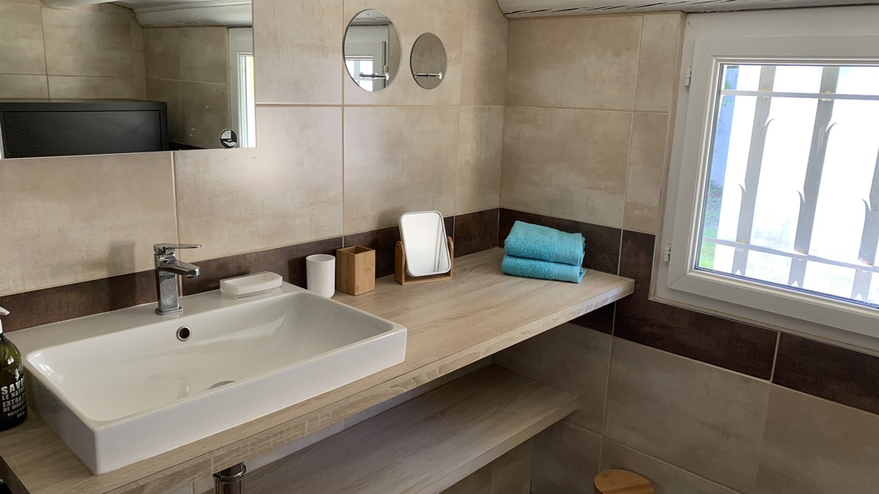 Photo of Bathroom in Jonquieres