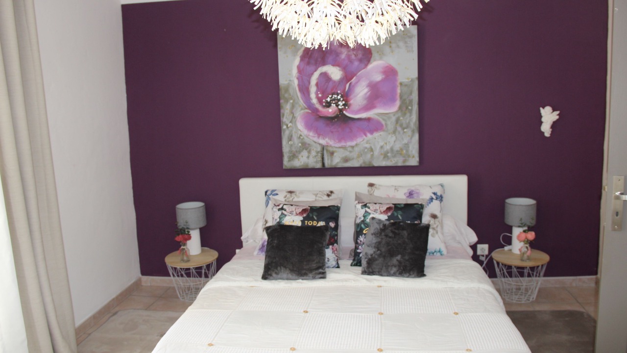 Photo of Bedroom in Jonquieres
