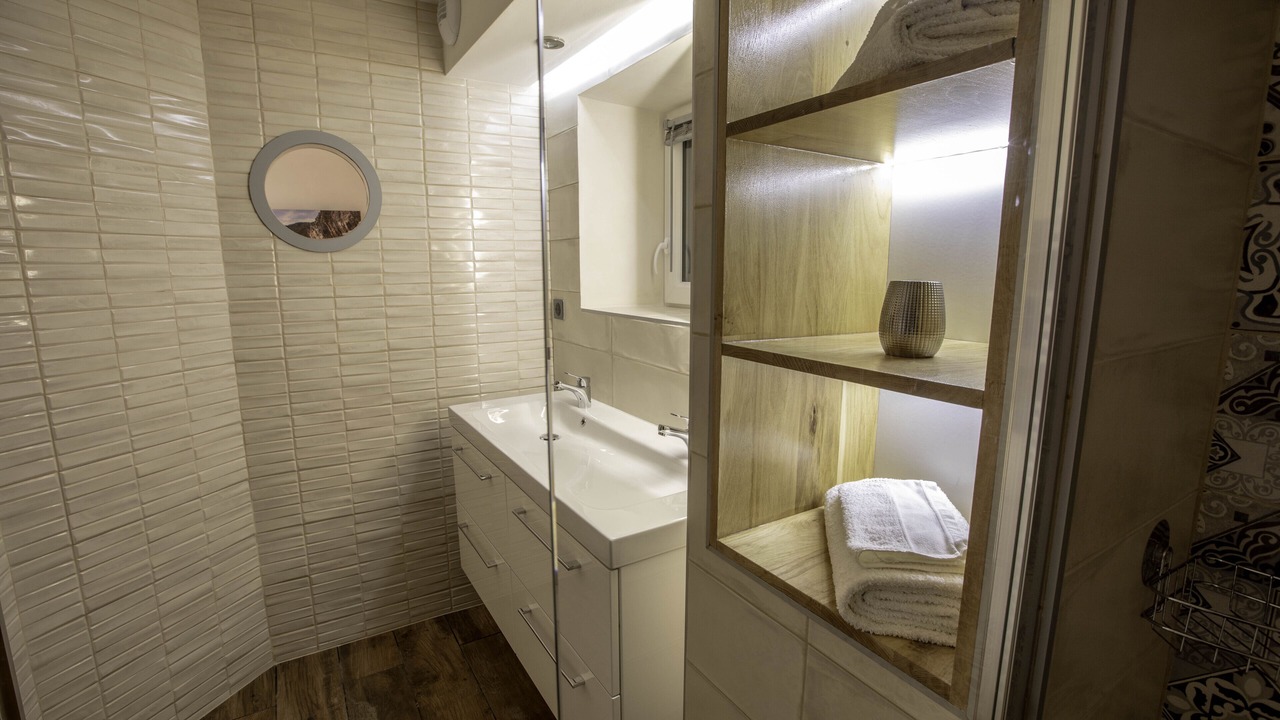 Photo of Bathroom in Bourg-Saint-Andeol