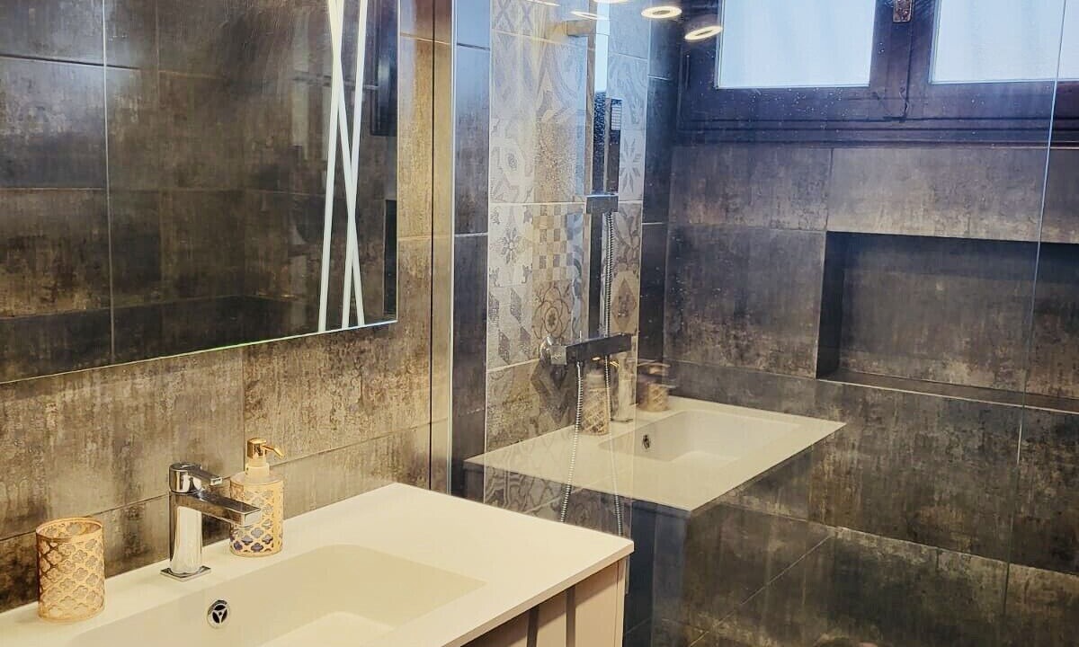 Photo of Bathroom in Saint-Georges-d'Orques