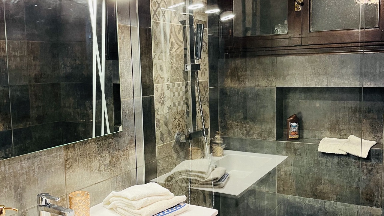 Photo of Bathroom in Saint-Georges-d'Orques