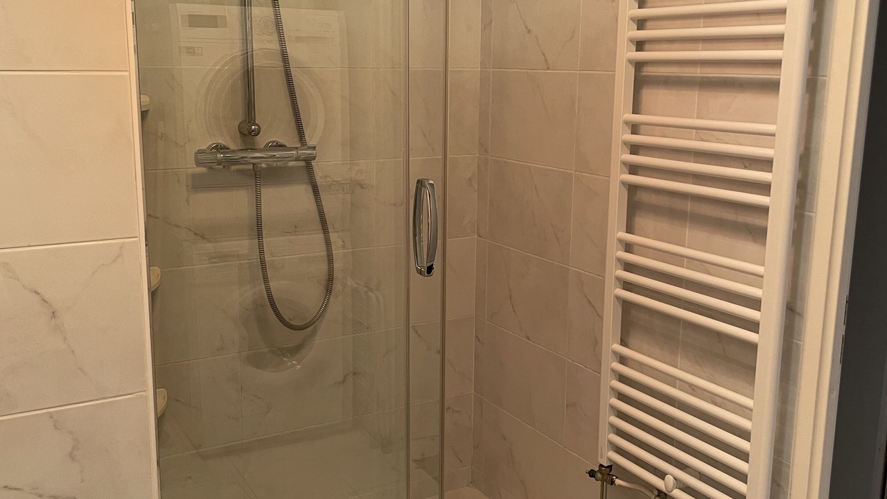 Photo of Bathroom in Saint-Ouen
