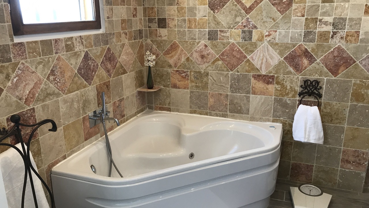 Photo of Bathroom in Ongles
