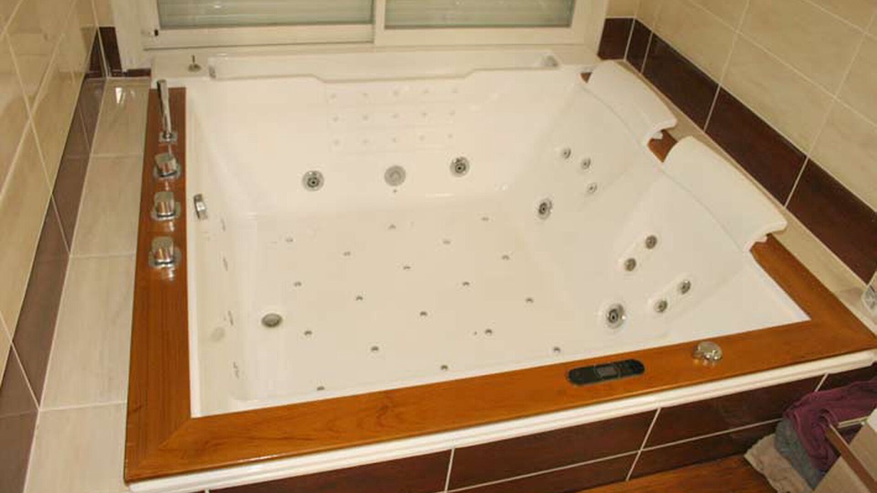 Photo of Bathroom in Nyls