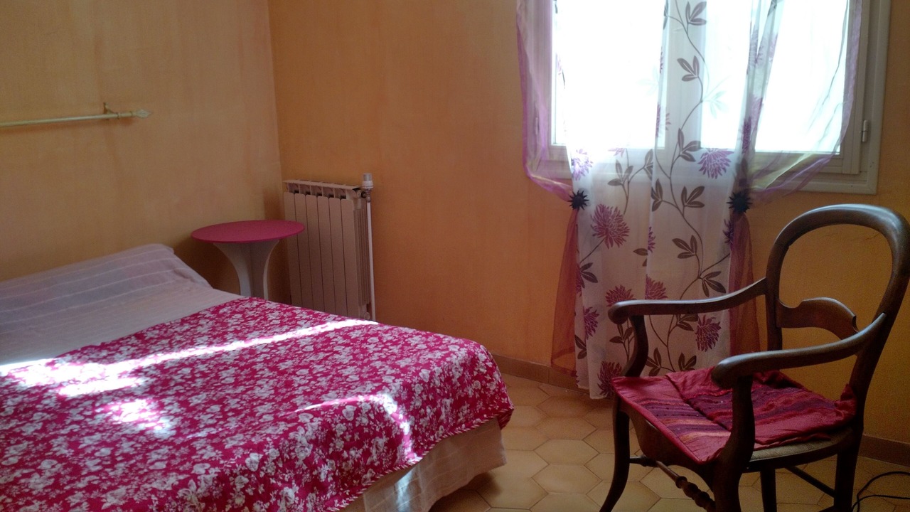 Photo of Bedroom in Puissalicon
