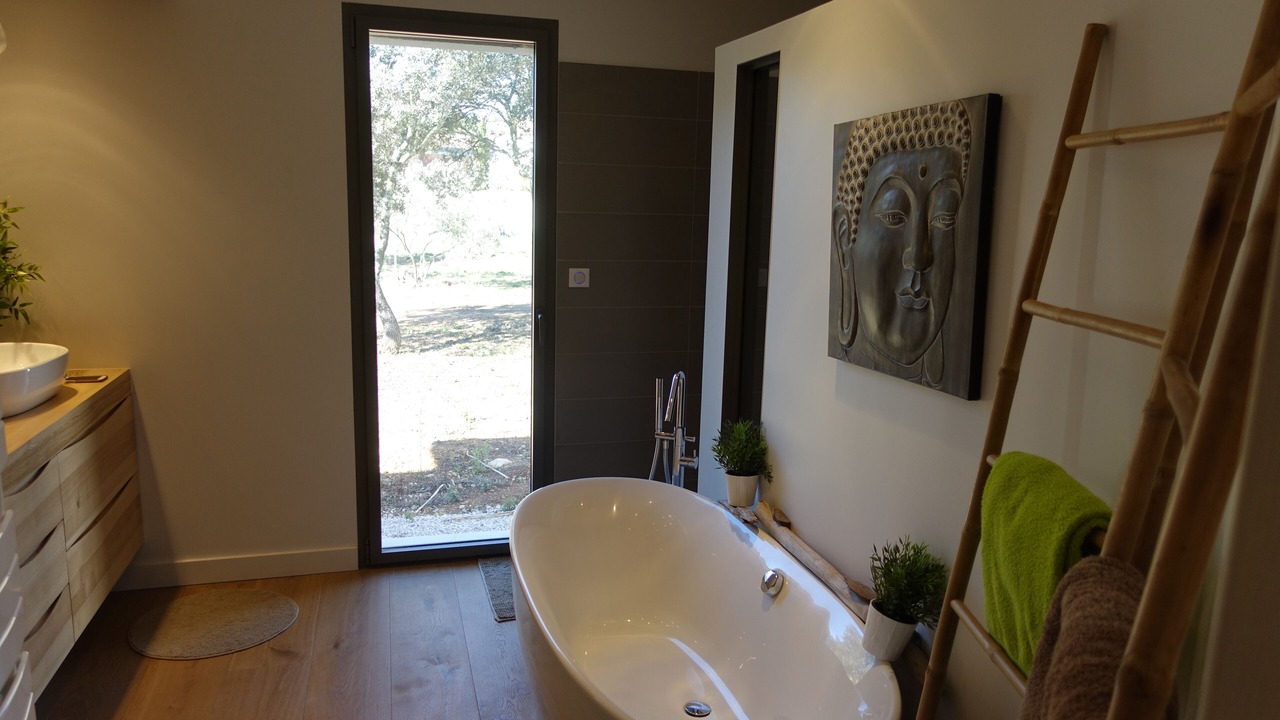 Photo of Bathroom in Villetelle