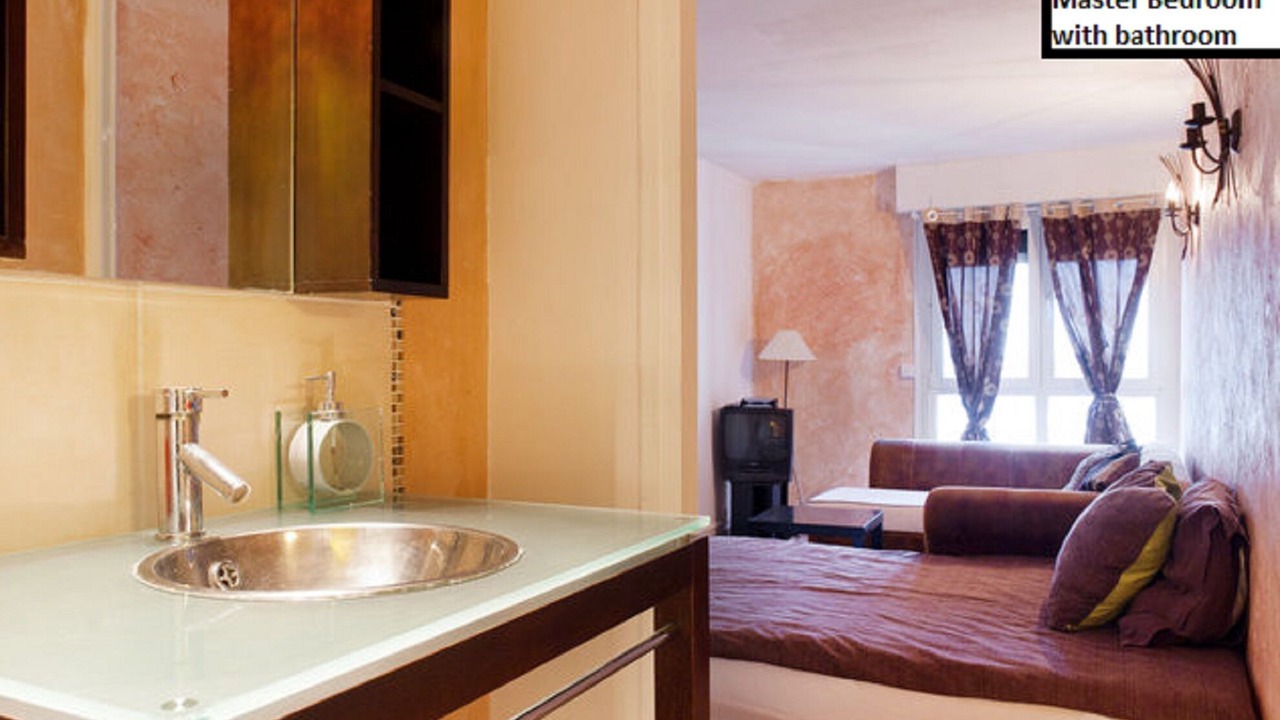 Photo of Bedroom in Grigny