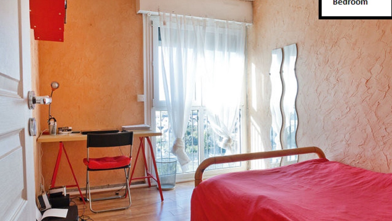 Photo of Bedroom in Grigny