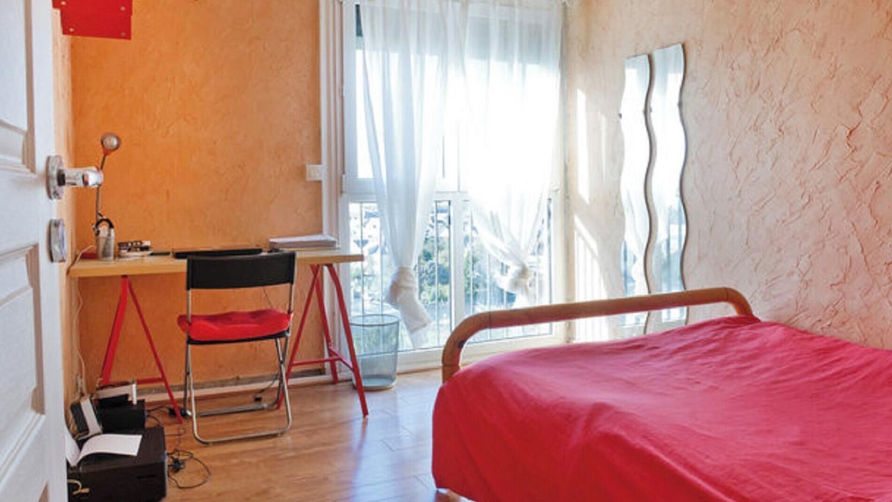 Photo of Bedroom in Grigny