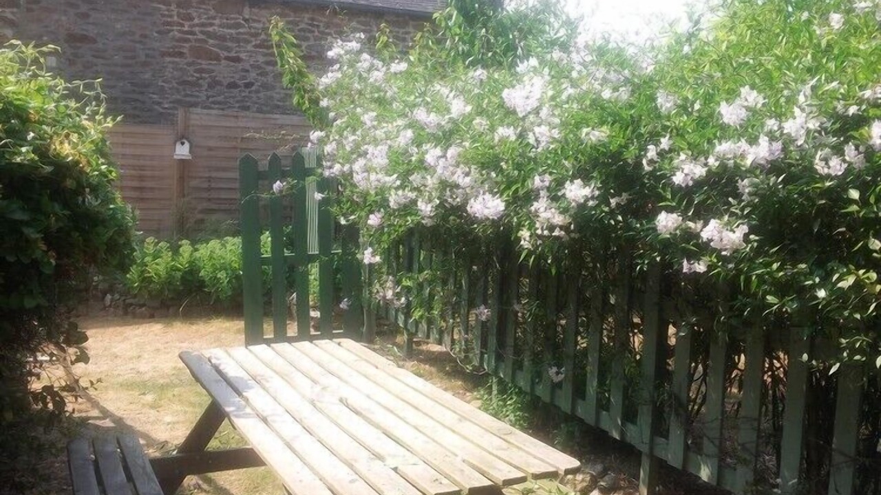 Photo of Patio Balcony in Pledeliac