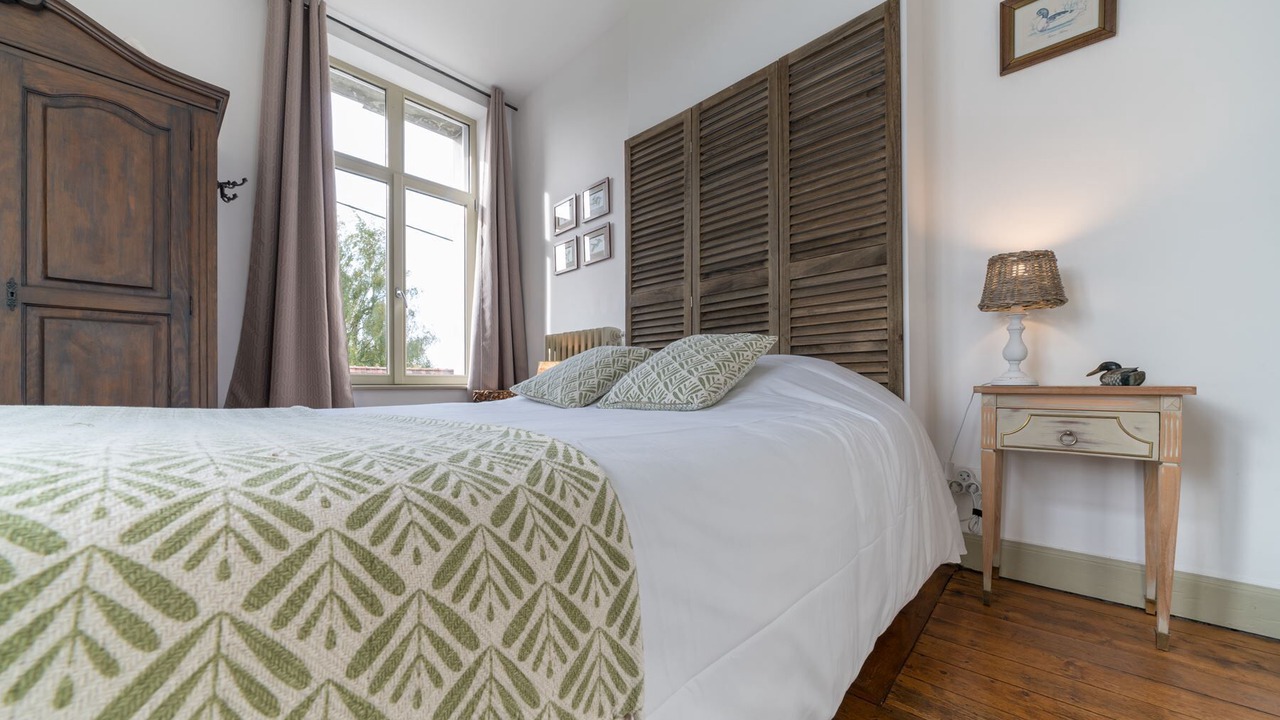 Photo of Bedroom in Neuville-sous-Montreuil