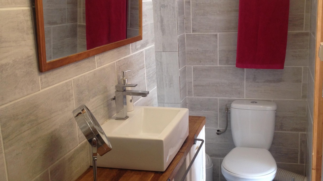 Photo of Bathroom in Saint-Quentin-la-Poterie