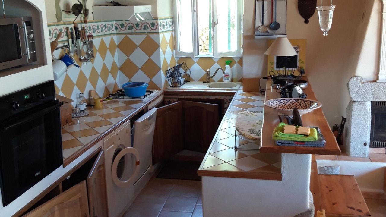 Photo of Kitchen in Caudebronde