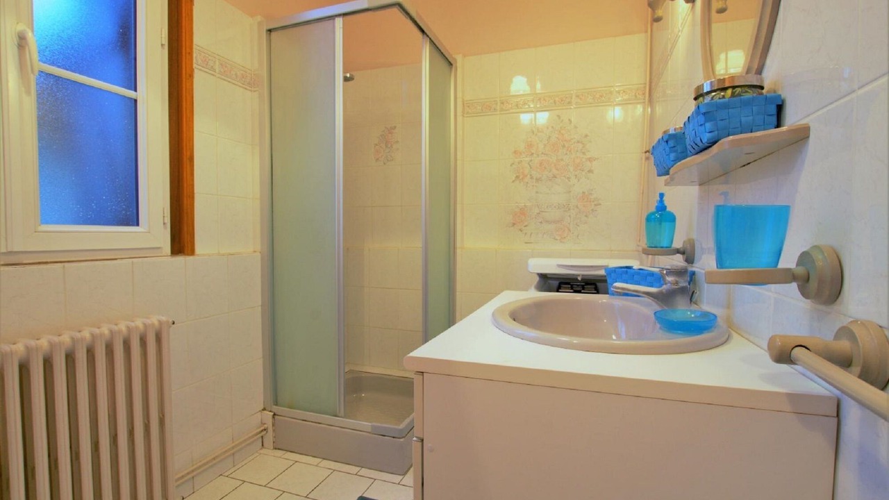 Photo of Bathroom in Laubressel