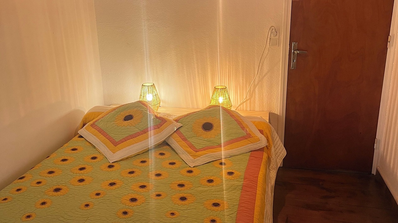Photo of Bedroom in Planes