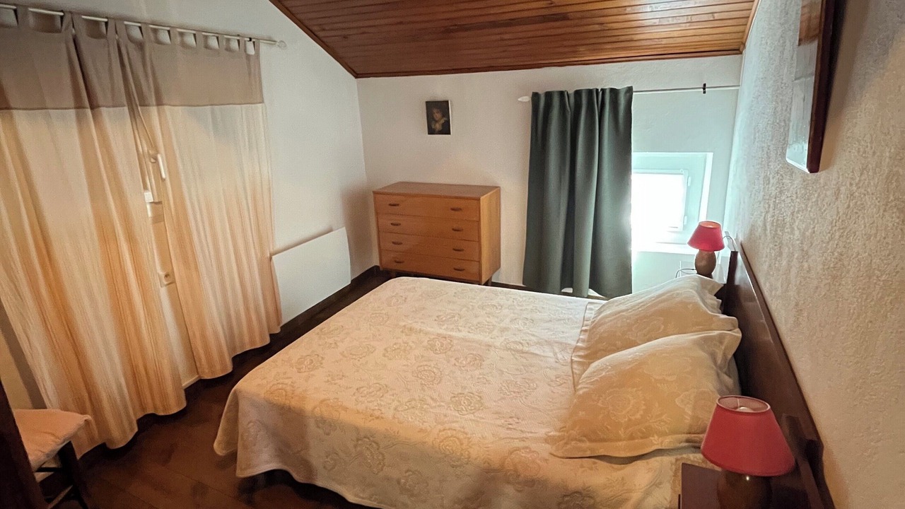 Photo of Bedroom in Planes