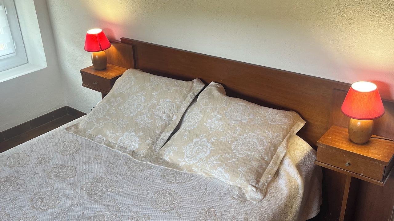 Photo of Bedroom in Planes