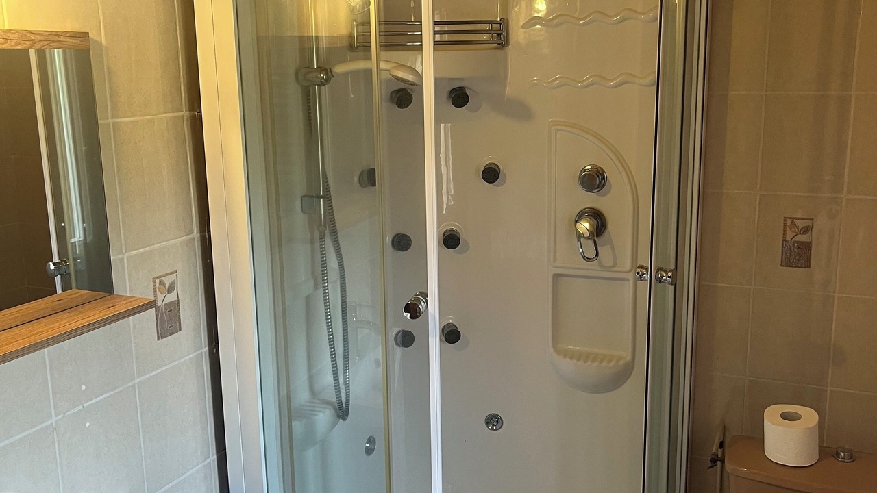 Photo of Bathroom in Planes