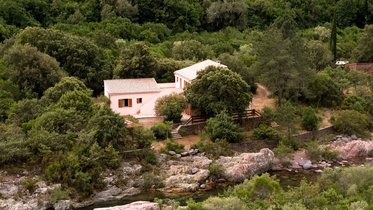 Photo of Outdoor in Manso