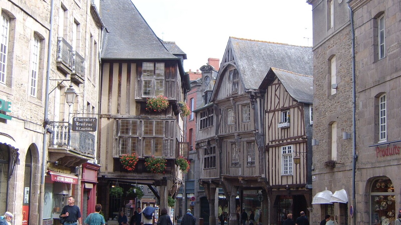 Photo of Others in Dol-de-Bretagne