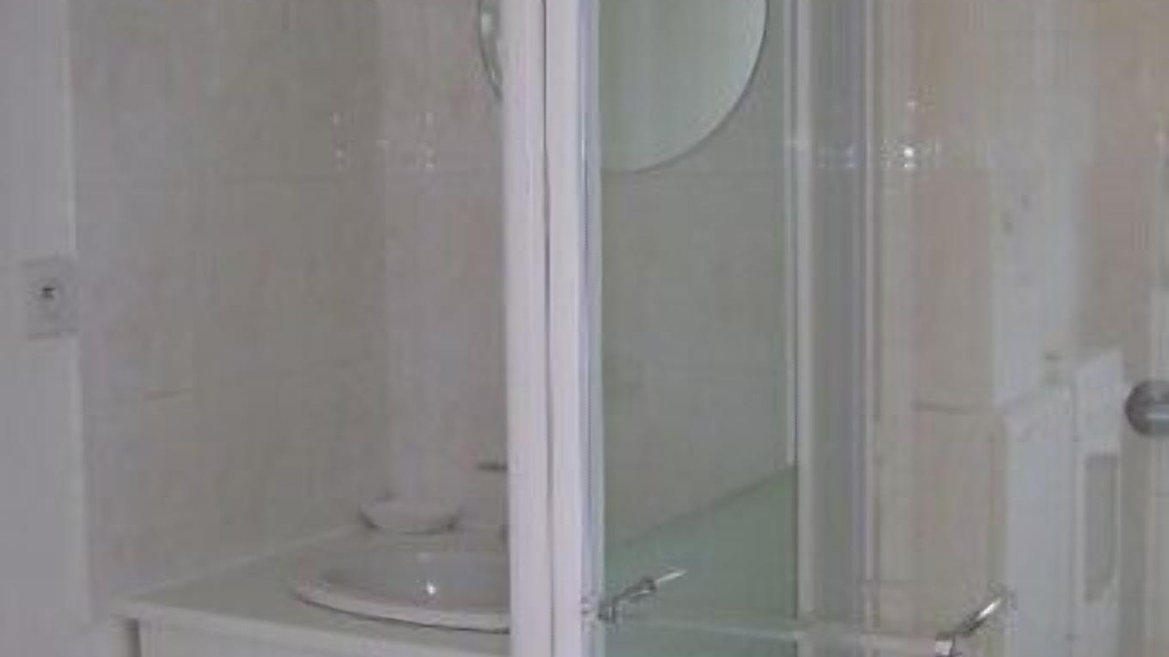 Photo of Bathroom in Dol-de-Bretagne