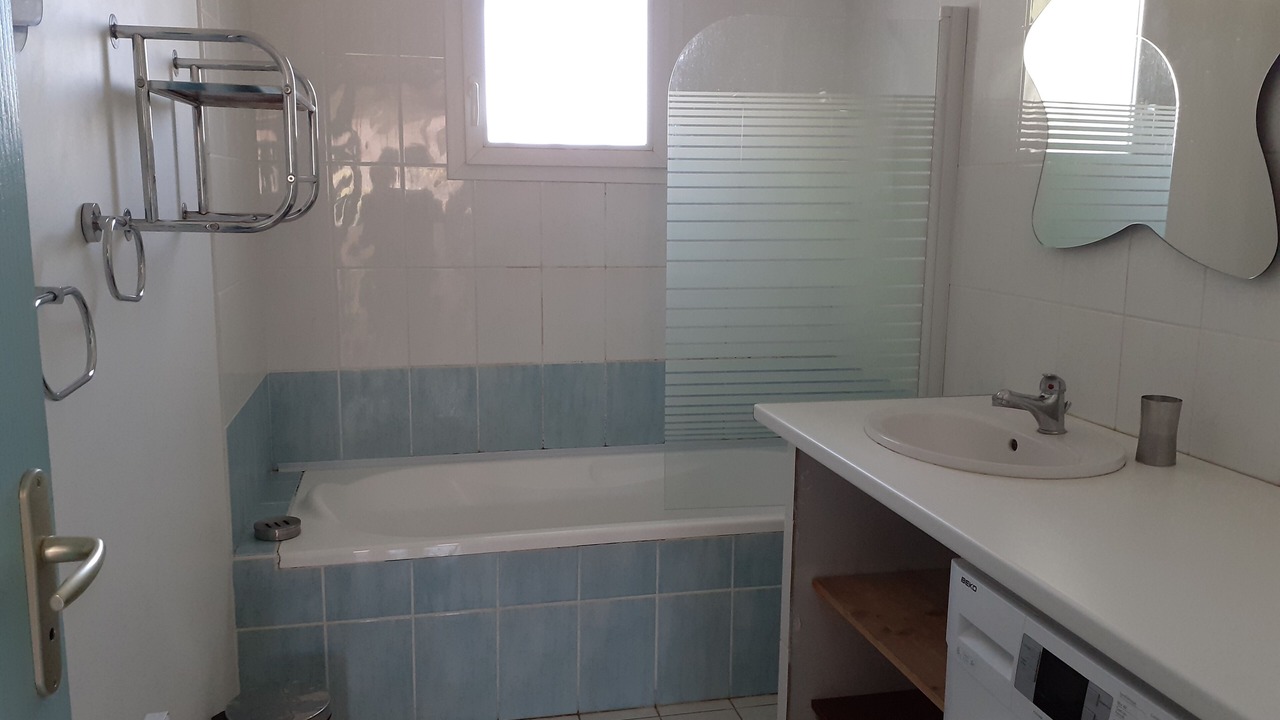 Photo of Bathroom in Vedene