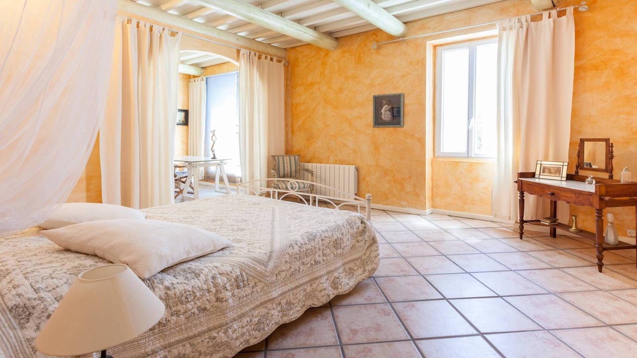 Photo of Bedroom in Mornas