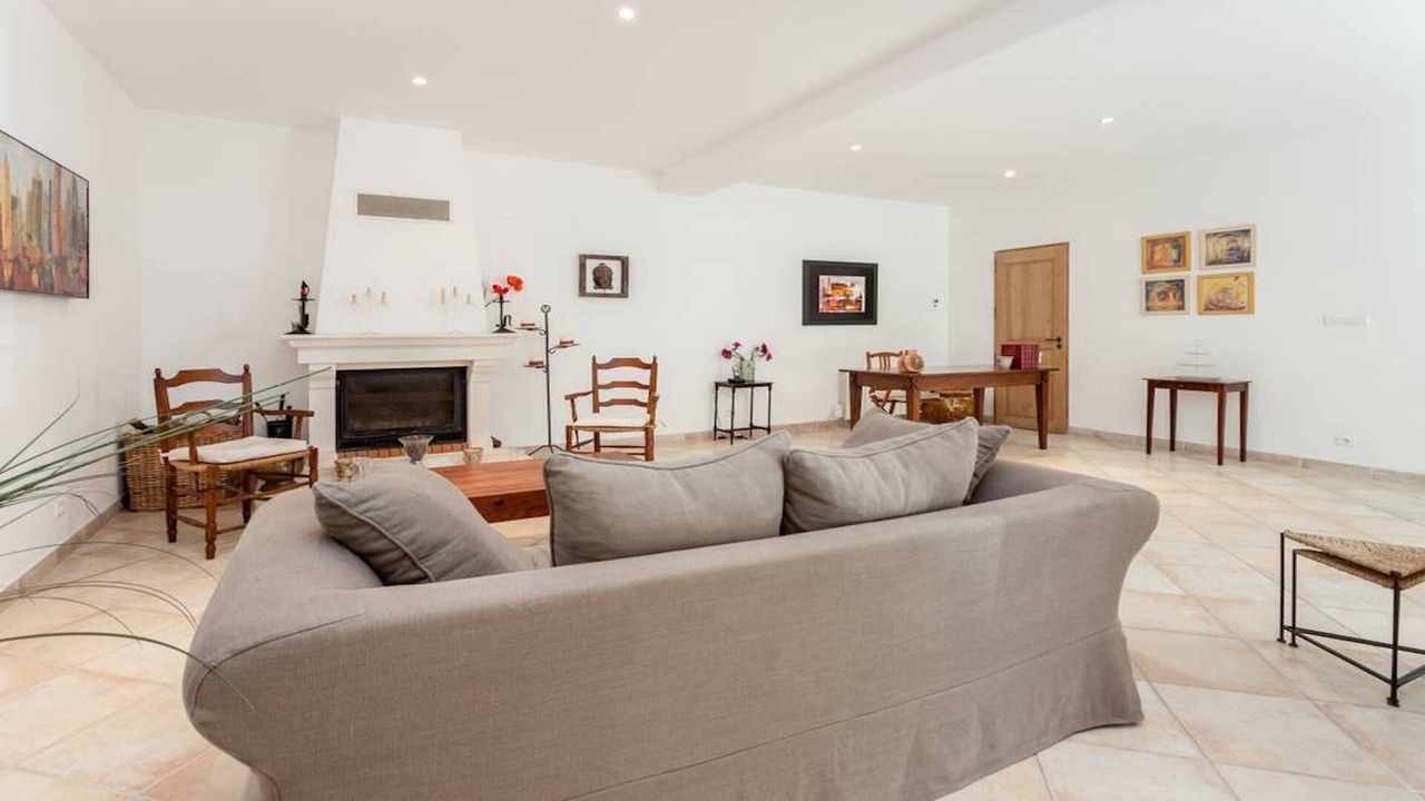 Photo of Livingroom in Mornas