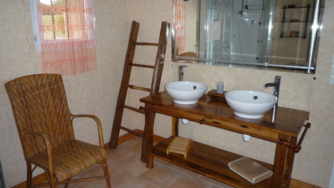 Photo of Bathroom in Tombeboeuf