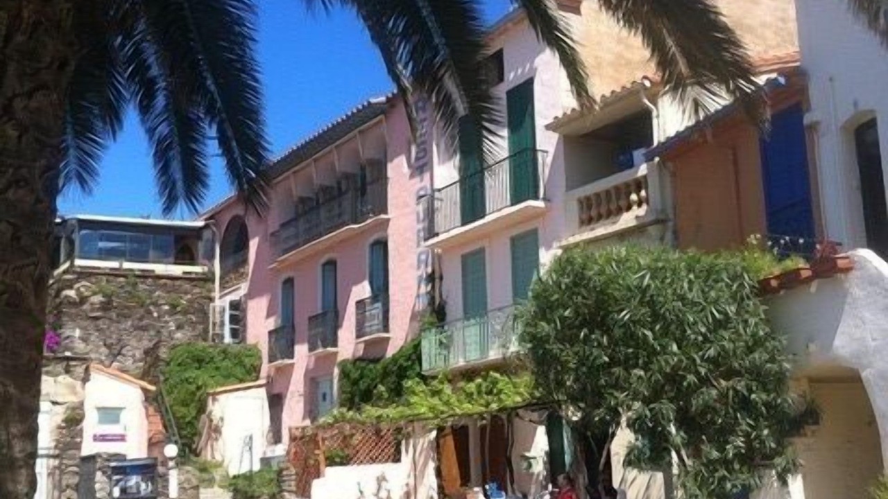 Photo of Others in Les Platanes