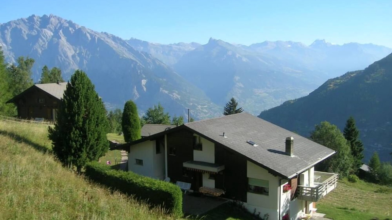 Photo of Patio Balcony in La Tzoumaz