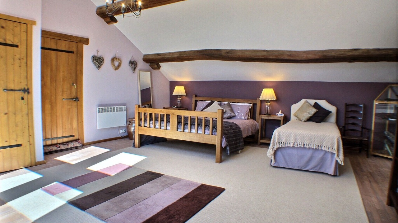 Photo of Bedroom in Glux-en-Glenne